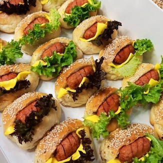 عکس جعبه فینگر فود مینی هات داگ (18 عددی)